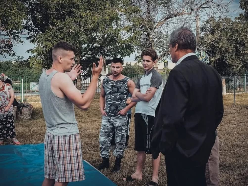 Кадр из фильма Турчанка. Борьба за любовь — молдавское село